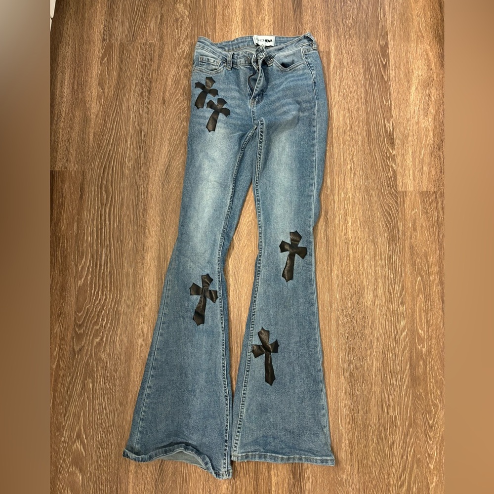 Jeans w cross detail